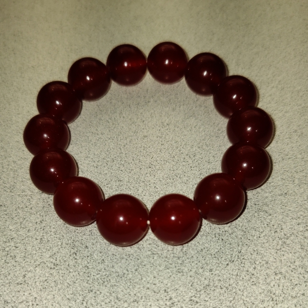 Elegant Red Jade Beaded Bracelet